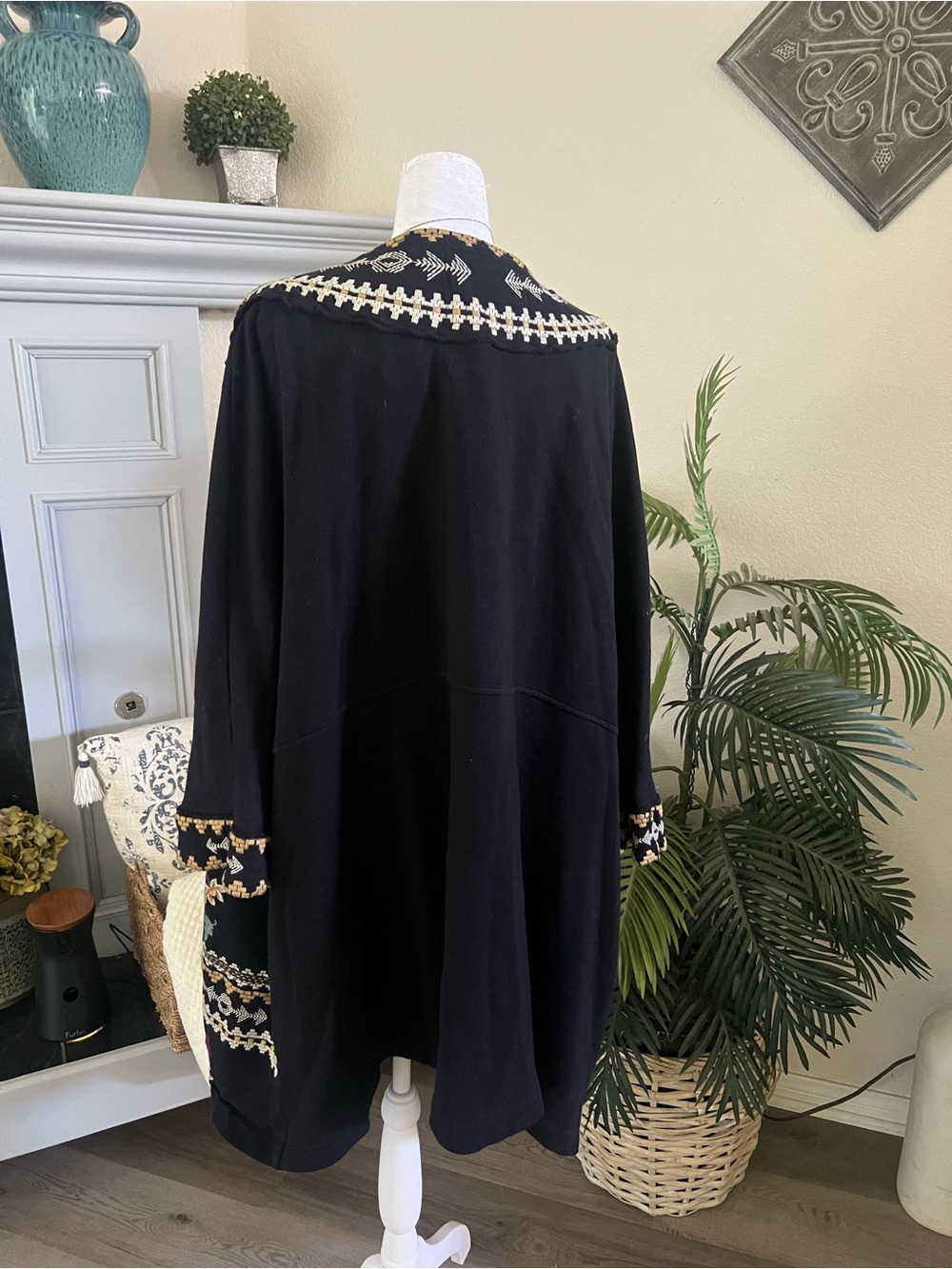 Johnny Was Black Embroidered Floral Open Front Coat - Picture 7 of 11